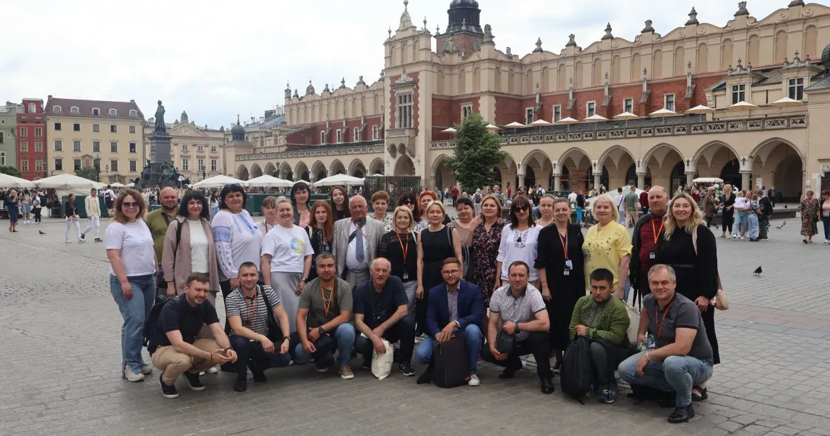 Джерело: Мереф'янська громада Начальниця відділу Міжнародних відносин та проєктно-інвестиційної діяльності Мереф'янської громади із робочим візитом відвідала Польщу на порталі Gromada Group