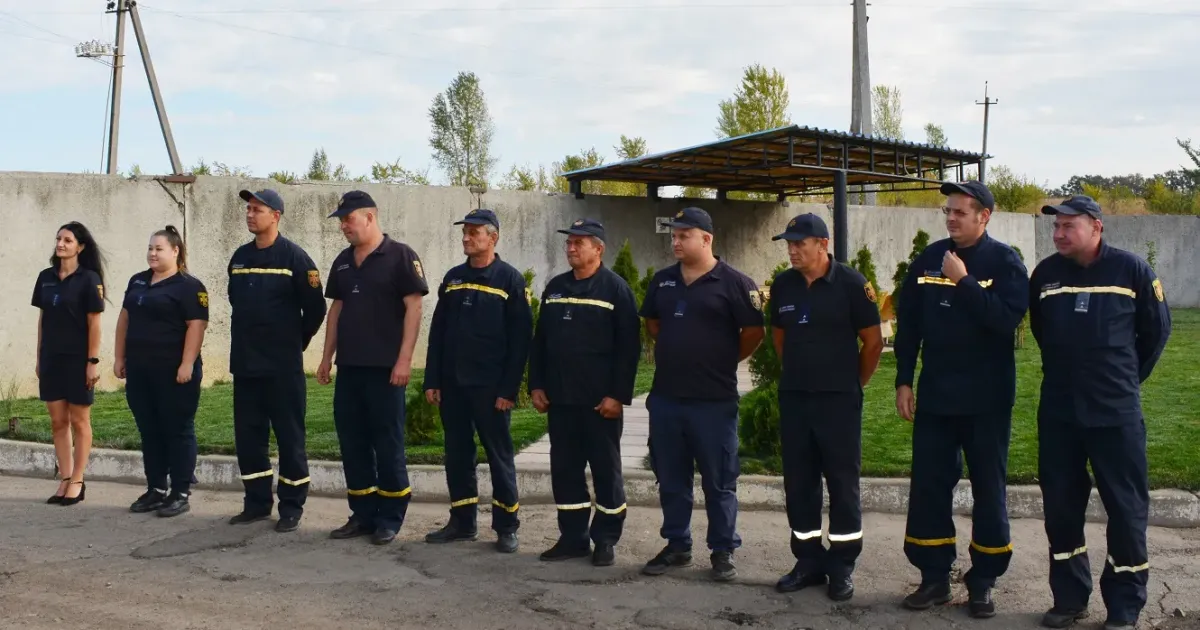 Джерело: Мереф'янська громада Рятувальники громади з нагоди професійного свята отримали державні відзнаки на порталі Gromada Group