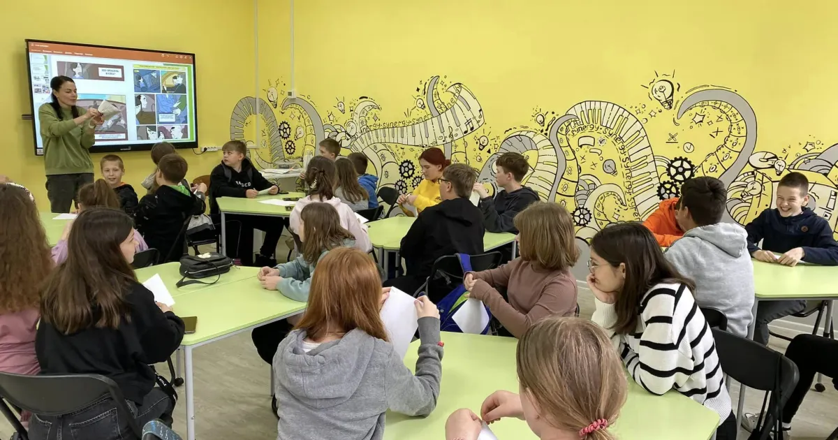 Джерело: Катерина Хихля Мереф'янський медичний ліцей продовжує брати участь у програмі «Зараз я сильніший» на порталі Gromada Group