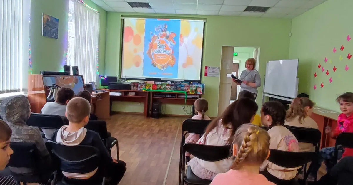 Джерело: Мереф'янська міська центральна бібліотека Мереф'янський ліцей "Перспектива" завітав на екскурсію до центральної бібліотеки на порталі Gromada Group